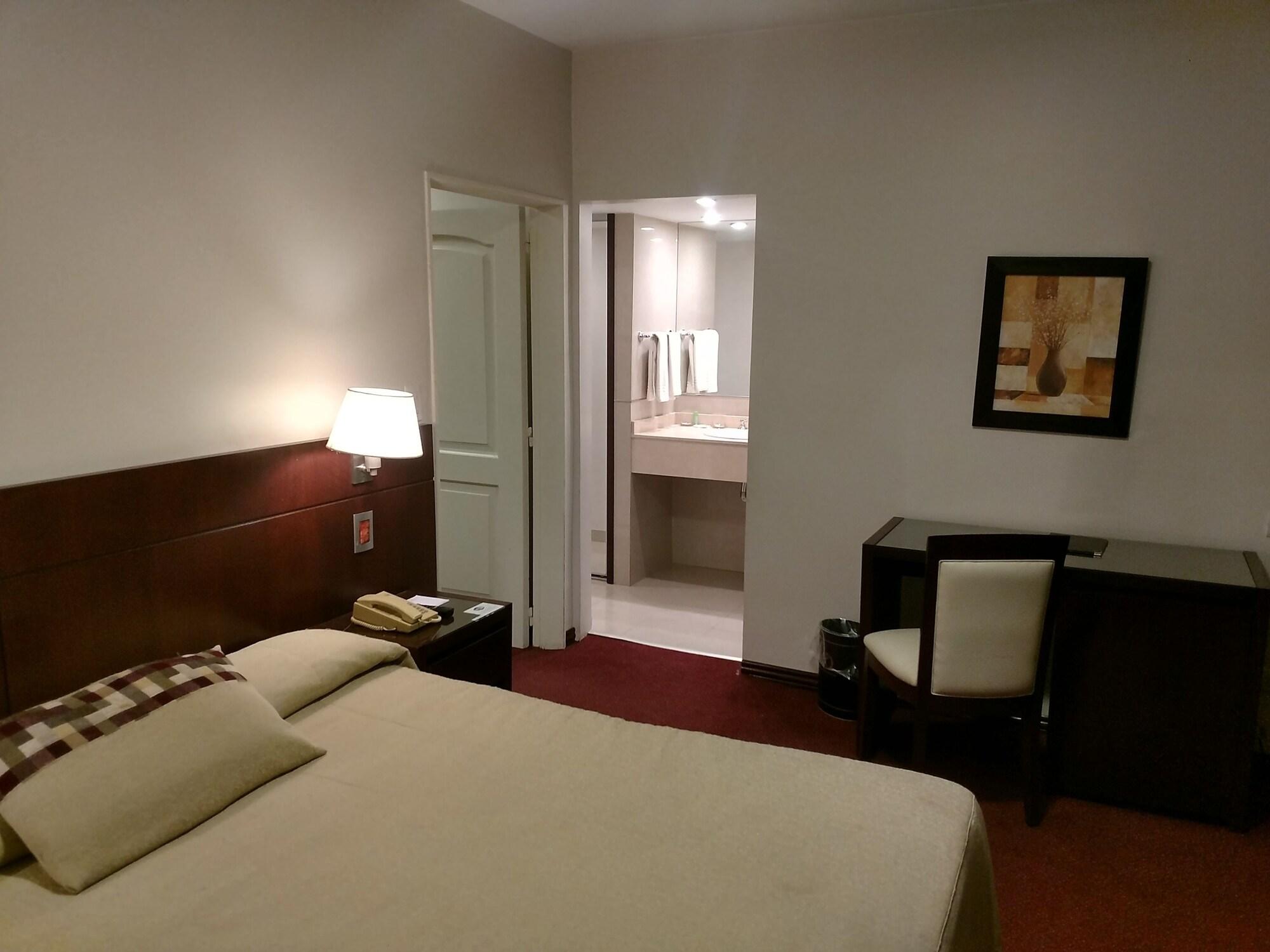 Hotel Presidente Buenos Aires Exteriör bild