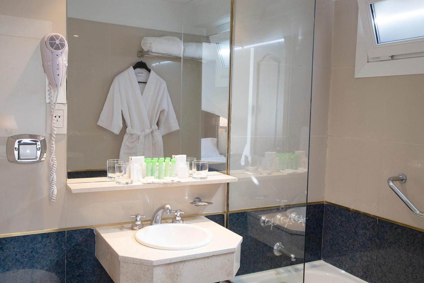 Hotel Presidente Buenos Aires Exteriör bild