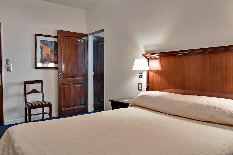 Hotel Presidente Buenos Aires Exteriör bild