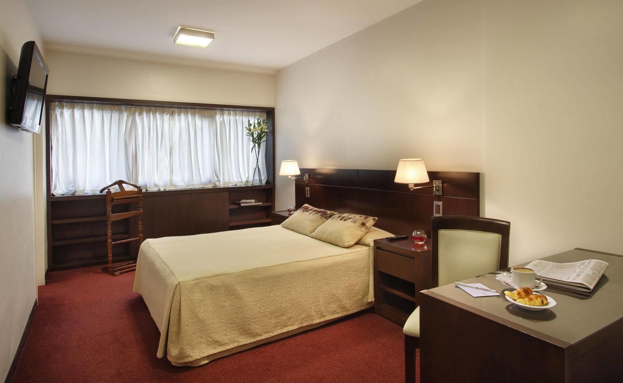Hotel Presidente Buenos Aires Exteriör bild